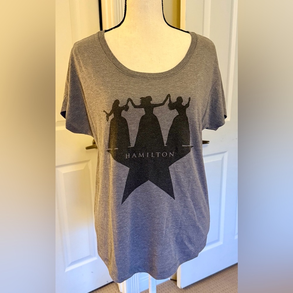 Official t-shirt and Playbill from the play Hamilton, Sz S, Highly Collectible! - Picture 2 of 5